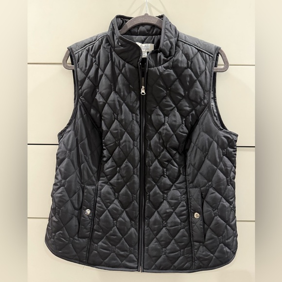 Quilted Vest in black - Picture 1 of 5